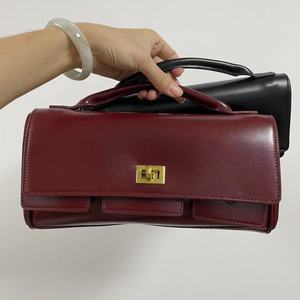 Borsa a <span class=keywords><strong>tracolla</strong></span> da <span class=keywords><strong>donna</strong></span> nuova pochette di alta moda semplici borse all'ingrosso da <span class=keywords><strong>donna</strong></span> a <span class=keywords><strong>tracolla</strong></span> borse pochette in pelle sintetica - Product Image 1