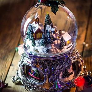 Sfera di natale per il regalo di natale design all'ingrosso del globo di neve della casa del villaggio di natale personalizzato resina - Product Image 6