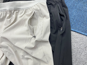 Pantalones Deportivos para Hombre con Bolsillos con Cremallera, de Secado Rápido, para Gimnasio, Correr, Trotar, con Logotipo Personalizado - Product Image 3