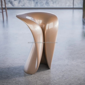 Chaise de <span class=keywords><strong>bar</strong></span> artistique haut de gamme en PRF pour bars Cafés Tabouret haut de forme spéciale Chaise longue d'hôtel personnalisable de style européen - Product Image 2