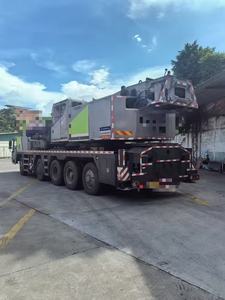 Grue sur camion hydraulique Zoomlion ZTC1100V7 d'occasion, 110 tonnes, grue à flèche télescopique, marque originale, faible nombre d'heures, certifiée CE - Product Image 2