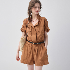 Combinaison utilitaire <span class=keywords><strong>marron</strong></span> caramel VEGA CHANG pour <span class=keywords><strong>femme</strong></span> avec ceinture à la taille, manches à revers, poche poitrine, short décontracté - Product Image 1