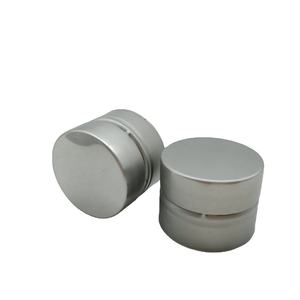 Tapa Doble de Aluminio y Plástico para Botellas de Vidrio de Vodka <span class=keywords><strong>Absolut</strong></span> - Product Image 3