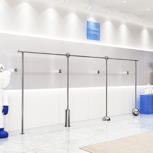 <span class=keywords><strong>Negozio</strong></span> di <span class=keywords><strong>abbigliamento</strong></span> <span class=keywords><strong>donna</strong></span> Boutique display montaggio a parete Rack curvo in acciaio inox vestiti Stand in argento portabotteria per parete - Product Image 1