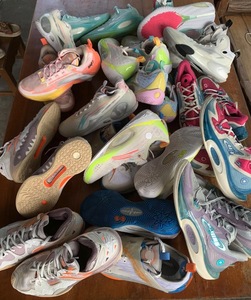 Groothandel Hongyang Fabriek Gebruikte Loopschoenen Internationale Merken Top Mannen Tweedehands Sneakers in Balen Heren - Product Image 3