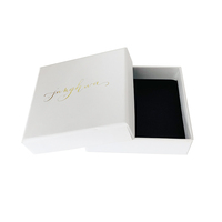 Boîte d'emballage de bijoux de bracelet de collier en carton rigide de couleur blanche simple personnalisée avec logo en or