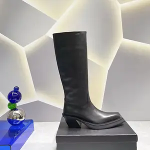 Fabrika özel high-end kadın ayakkabısı retro kare ayak Martin çizmeler 2022 sonbahar ve kış yeni deri kalın topuk ama diz çizmeler
