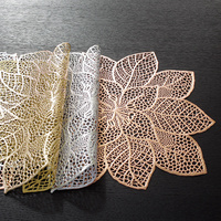 Nappe de table classique de luxe en PVC à découpe irrégulière en forme de fleur de lotus, pliable, avec dentelle florale, résistante à la chaleur