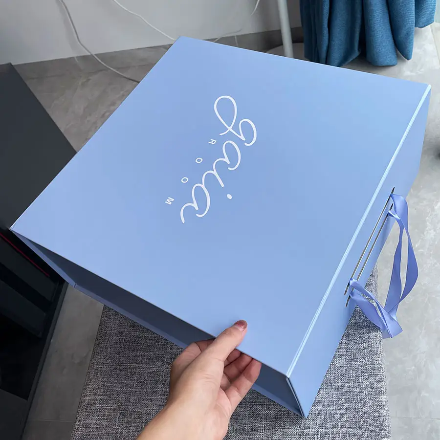 Özel tasarım mavi büyük büyük Jumbo kağıt kutu ambalaj mıknatıs ve kolu ile sert katlanır kutu