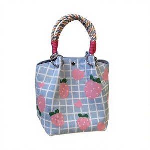 Sac fourre-tout unisexe tricoté en polyester, à fermoir magnétique, grande capacité, portable, modèle hiver populaire, carré moyen, pour le déjeuner, idéal pour l'export. - Product Image 5