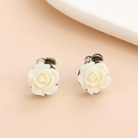 Anting Tusuk Mawar Merah Muda 3D Romantis untuk Wanita, Anting Liontin Bunga Logam Retro, Perhiasan Fashion Warna Emas