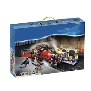 Blocs de construction personnalisables sur <span class=keywords><strong>le</strong></span> thème du monde <span class=keywords><strong>magique</strong></span> - Château de sorcier compatible universellement, 4 maisons, figurines, ensemble cadeau en vrac_Train à vapeur - Product Image 1