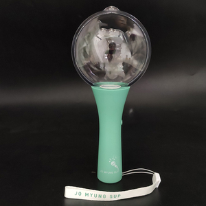 Tùy chỉnh <span class=keywords><strong>Kpop</strong></span> Glow Sticks buổi hòa nhạc ủng hộ tổ chức sự kiện Penlight LED <span class=keywords><strong>Light</strong></span> up Wand victon izone LED Glow Lightstick Acrylic LED <span class=keywords><strong>Light</strong></span> <span class=keywords><strong>Stick</strong></span> - Product Image 5