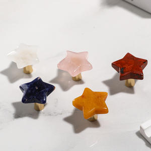 Poignée de tiroir en laiton jaune motif étoile à cinq branches, à trou unique, pour armoires, commodes, portes de cuisine, mobilier contemporain et durable - Product Image 5