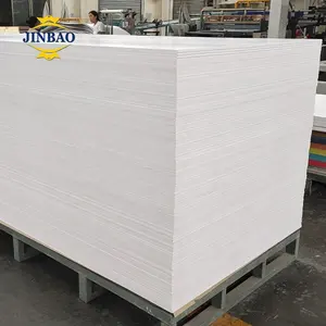 JINBAO 1220*2440 12mm 18mm 제조 업체 유연한 단단한 UV 외환 플라스틱 캐비닛 흰색 가구 나무 PVC 플라스틱 보드