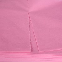 Drap-housse d'examen jetable de taille unique de qualité pour salon de beauté de massage d'examen-matériau PP à rayures imperméables
