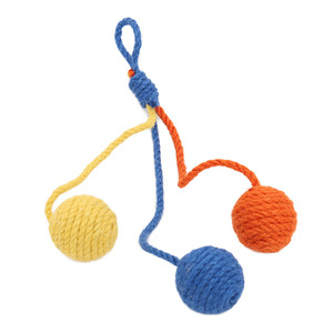 Jouet pour chat en forme de boule de sisal avec clochette à l'intérieur, corde suspendue, jouet à mâcher pour chaton, anti-ennui, petite taille, utilisation manuelle - Product Image 2