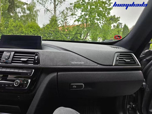 Kit de garnitures intérieures en fibre de carbone M Performance avec texture suède souple pour tableau de bord de voiture de sport BMW Série 3 F30 F31 F32 F34 F36 F80 - Product Image 2
