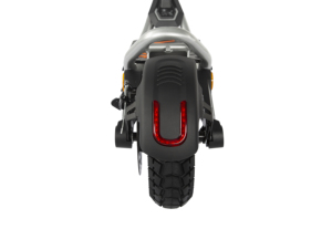 Patinete Eléctrico KuKirin A1 para Adultos, Marco Integrado Plateado, Neumáticos de Vacío, Plegable y Portátil, para el Campus y el Último Kilómetro - Product Image 5