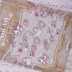 Breloques pour ongles Y2K Saint-Valentin, roses, 3D, en forme de cœur, étoile, ours, serpent, fleur, papillon, avec strass pour un nail art mignon - Product Image 2