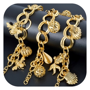 ZeadearJewelry - Pulseras Personalizadas con Dijes de Flores, Bolas, Mariposas y Peces Dorados, Chapadas en Oro de 14K para Mujer - Product Image 1