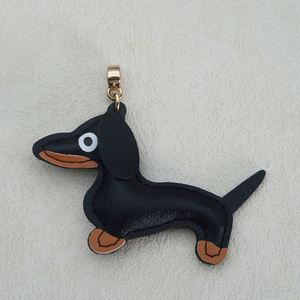 Llavero Colgante de Perro Salchicha Miniatura, Animal de Dibujos Animados con Hebilla Redonda Pequeña, Colgante de Cachorro de Cuero PU para Bolso, Colgante Premium para Coche - Product Image 3