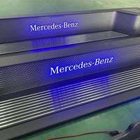 Pédales de seuil de porte LED de luxe haut de gamme pour Mercedes-Benz Vito W447 V-Class – Amélioration esthétique et protection d'entrée
