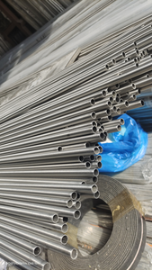 Pipa Baja Tahan Karat Seri JIS 200 2B Berkualitas Tinggi Tanpa Sambungan - Product Image 4