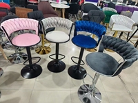 Chaise de bar pivotante en velours classique rétro moderne, réglable pour la maison, le bar, l'extérieur, l'hôtel, le salon, la salle de sport, l'hôpital