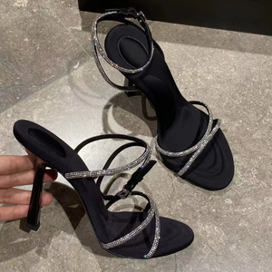 Escarpins à talons hauts pour femmes, talons aiguilles élégants pour les fêtes et le bureau, design confortable à enfiler, idéal pour les occasions formelles et décontractées - Product Image 1