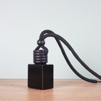 Couvercle en bois de bouteille de parfum en verre de couverture noire brillante de 10ML avec l'aromathérapie de peinture
