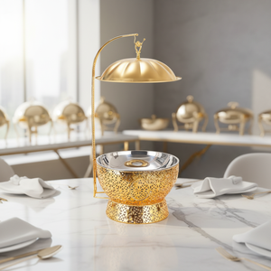 Plat de service de luxe 8 litres en acier inoxydable doré avec couvercle suspendu et base décorative ornée de filigranes - Product Image 1