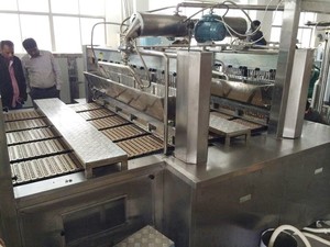 Máy làm thạch tự động SE150/300/450, nhà sản xuất kẹo dẻo, dây chuyền sản xuất kẹo - Product Image 5