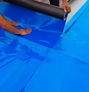 Membrane imperméable de polymère pour la remise à neuf de toit en acier de couleur - Product Image 1