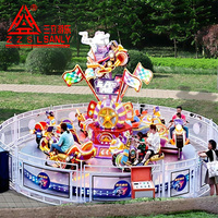 Manèges de fête foraine, attractions, équipements de parc d'attractions, manège extérieur, voiture tournante, manèges pour enfants