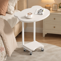 Table d'appoint moderne en forme de nuage avec plateau en MDF, table à roulettes à 2 niveaux de rangement, mobilier de maison pour petits espaces, table d'appoint à roulettes