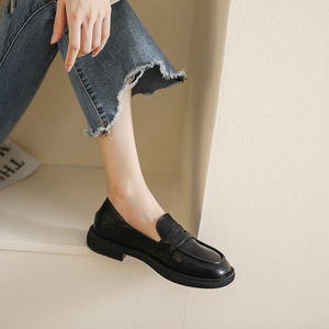 Nouvelles chaussures en cuir noir d'automne <span class=keywords><strong>2022</strong></span> <span class=keywords><strong>mocassins</strong></span> à talons épais pour femmes, chaussures à bout rond pour femmes - Product Image 6