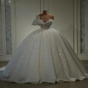 Robes de mariée de luxe Mumuleo à une épaule, ornées de perles lourdes, robe de bal, robe de mariée <span class=keywords><strong>princesse</strong></span>, robe de mariée moelleuse à paillettes - Product Image 1