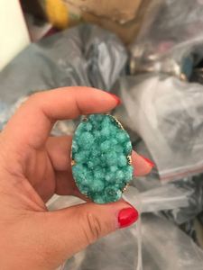 Anillo para Servilletas de Metal Glamuroso Hecho a Mano con Joyas, Disponible en Stock, para Decoración de Mesa de Fiesta - Product Image 5