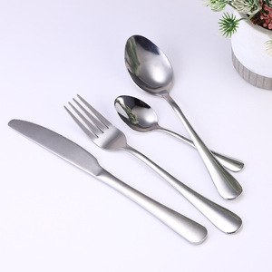 Nouveau Style Offre Spéciale En Acier Inoxydable Couverts Couverts Argenterie <span class=keywords><strong>Fourchette</strong></span> et Couteau Cuillères Avec Boîte-Cadeau Cuisine 24 Pièces Couverts - Product Image 4