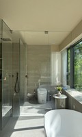Cabine de douche intégrée au design moderne, sans cadre, avec charnières carrées, durable et isolante thermiquement