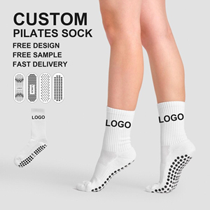 Chaussettes <span class=keywords><strong>de</strong></span> Pilates blanches pour femmes, style INS, en coton, antidérapantes, pour le sport, le yoga, la danse et le fitness, personnalisables, vente en gros - Product Image 1