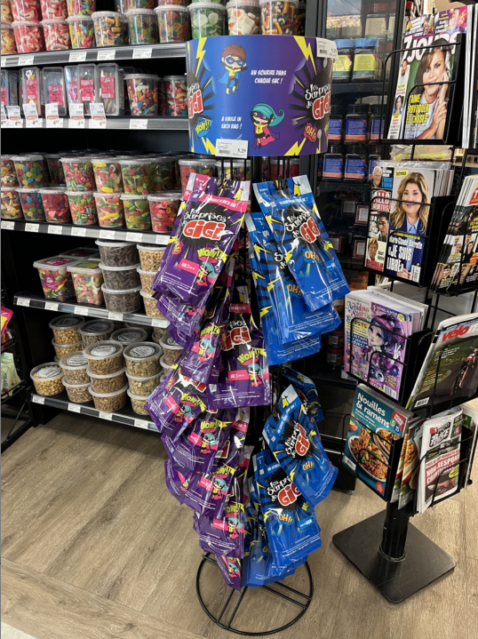 Custom Adjustable Metal Wire Hook Light-Duty Bagged Snack & Candy Display Rack in Supermarkets & Retail Stores — view 5
