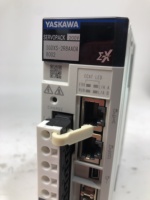 Pilote EtherCAT Servo AC Original 400w Yaskawa adapté aux SGDXS-2R8AA0A8002 de machine de découpe laser 1-3kW