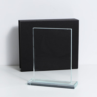 Trophées en cristal de verre gravés avec logo personnalisé, de haute qualité, transparents, optiques, en gros
