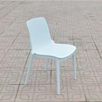 Bester Preis Mond-Stil Geformter Kunststoffstuhl Komfortabler Robuster Stapelbarer Ergonomischer Sitz für Außenbereich Terrasse Garten Wohnzimmer
