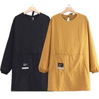 Tablier imperméable ODM Tasilong avec logo personnalisé, design réversible, style blouse, vêtement de travail pour salons de coiffure et salons de manucure, livraison en Chine en 7 jours