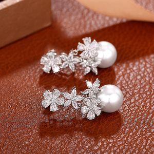 Eleganti Orecchini Pendenti a Fiore per Donne, Accessori per Orecchie Dolci e Adatti all'Uso Quotidiano - Product Image 6