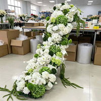 Rangkaian Bunga Eucalyptus Sutra Buatan Warna Putih Hijau Panjang 2m Langsung dari Pabrik untuk Dekorasi Pernikahan, Lorong, Meja, dan Centerpiece