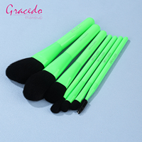 Gracedo 7pcs Set Kuas Makeup Wajah Hitam untuk Menyamarkan Noda dengan Gagang Kayu Hijau, Logo Kustom, Label Pribadi, Kosmetik Profesional Vegan